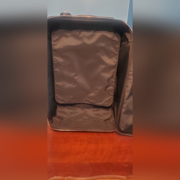 Authentic Louis Vuitton Black Rolling Carry-on - Picture 10 of 13
